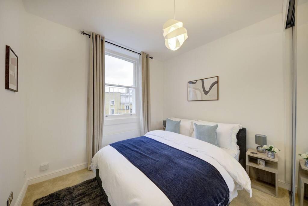 Stunning Hyde Park Apartment London Eksteriør billede