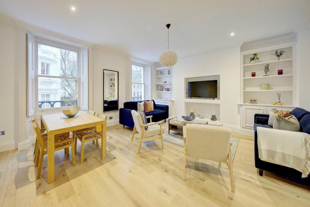 Stunning Hyde Park Apartment London Eksteriør billede